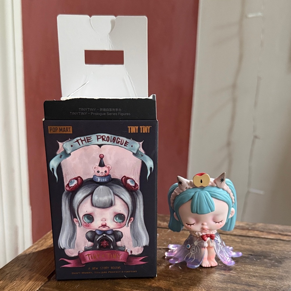 Tiny Tiny Prologue Series Figure Born Brand New Opened Box Popmart